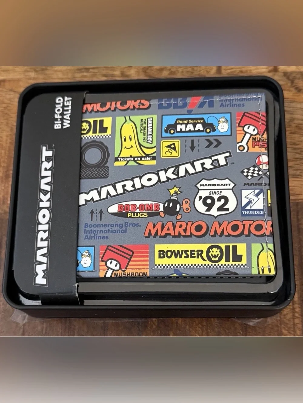 Nintendo Mario Kart Cartridge Wallet NWT